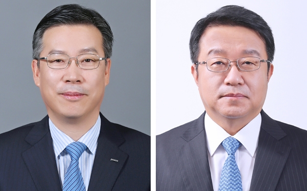 왼쪽부터 전중선 포스코강판 대표가 부사장으로 승진해 가치경영센터장으로, 한성희 홍보실장이 부사장으로 승진해 경영지원센터장으로 보임하게된다. (사진=포스코)