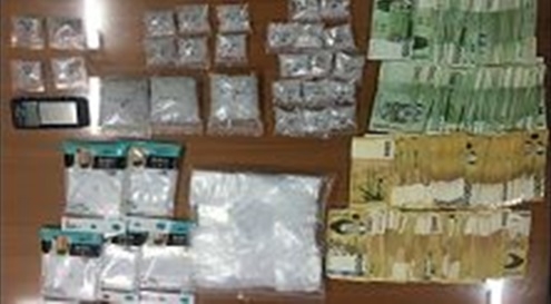 필로폰, 현금 등 압수물.(사진=부산지방경찰청)