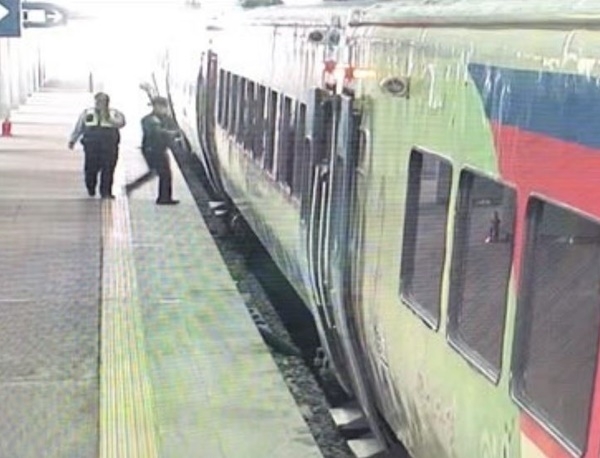 부산동부서 112, 지구댜, 형사팀이 공조해 17만에 무궁화열차에 탑승한 절도용의자를 검거.(사진=부산지방경찰청)