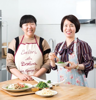 (사진=한국건강관리협회 서울동부지부 홍보교육과 김윤경 과장 & 김경은 푸드콘텐츠디렉터)