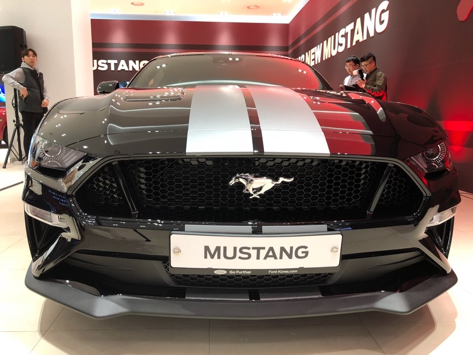 새롭게 디자인된 전면부는 보다 강인한 모습을 보여준다.(사진=최영록 기자)