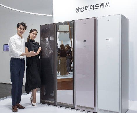 삼성전자가 공개한 의류청정기 '에어드레서' 제품 사진. (사진=삼성전자)