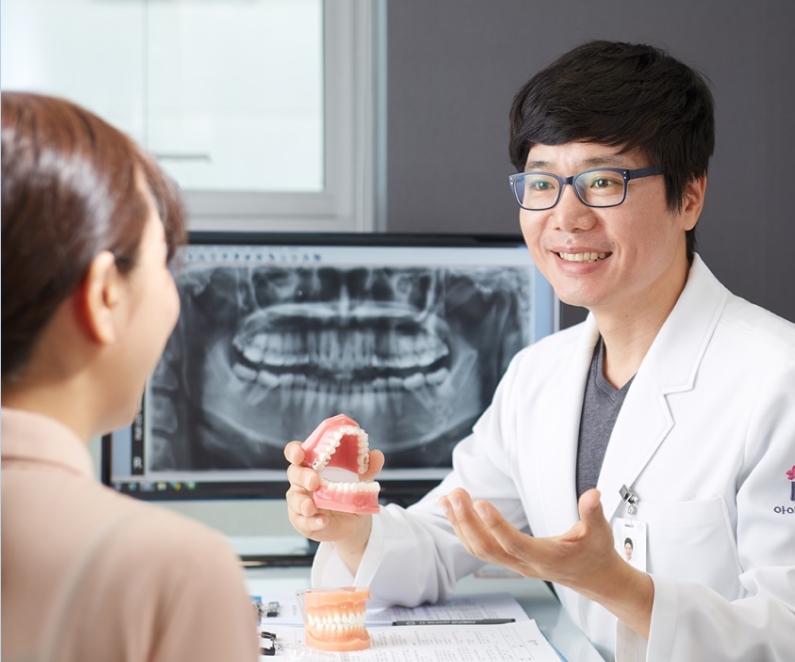 (사진=교정과 전문의 이양구 원장)