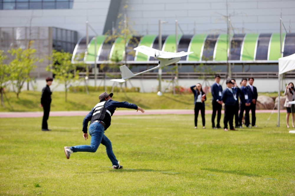 드론 축구대회 이미지,(사진=LX)