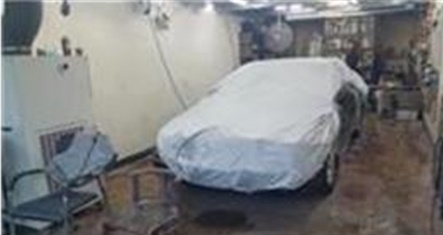 불법정비현장(도장작업).(사진제공=부산지방경찰청)