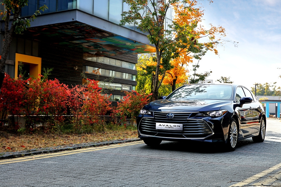 올 뉴 아발론 하이브리드.(사진=토요타 코리아)