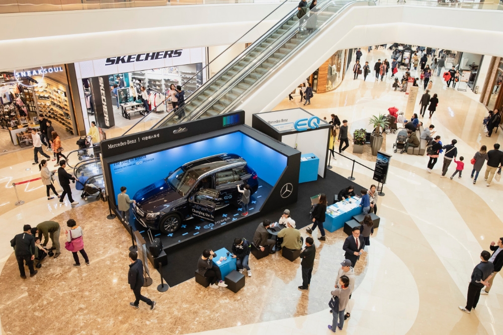 더클래스 효성 ‘스타필드 하남 EQ 시승 및 체험 캠페인’ 모습.(사진=더클래스 효성)