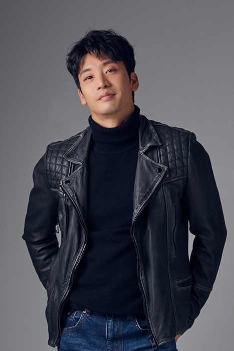 조완기, 후너스와 전속계약 체결