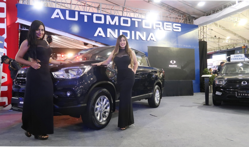 지난 9월 25일 칠레 칠로에 섬에서 열린 론칭 행사장의 모습.(사진=쌍용자동차)