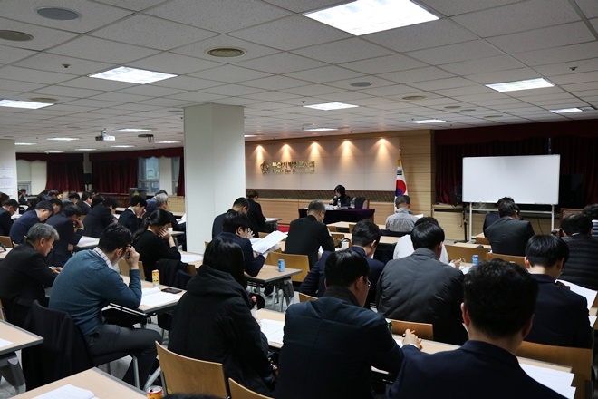 12월 3일 부산변호사회관 대회의실에서 변호사윤리연수를 갖고 있다.(사진제공=부산지방변호사회)