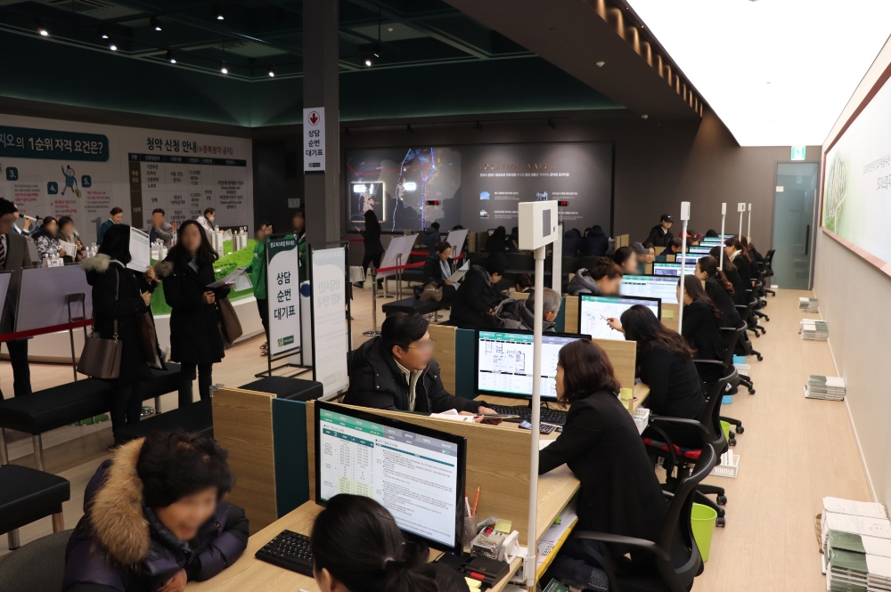 판교 퍼스트힐 푸르지오 견본주택 전경. (사진=더피알)