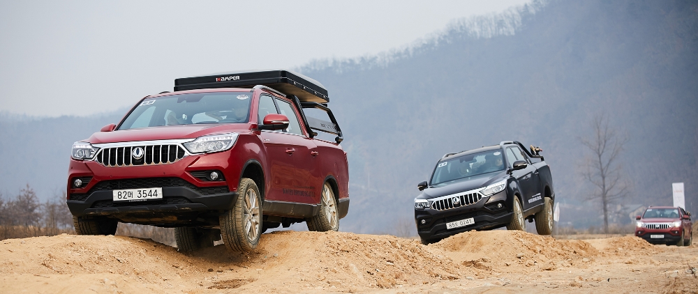 모굴(mogul) 코스 체험 모습.(사진=쌍용자동차)