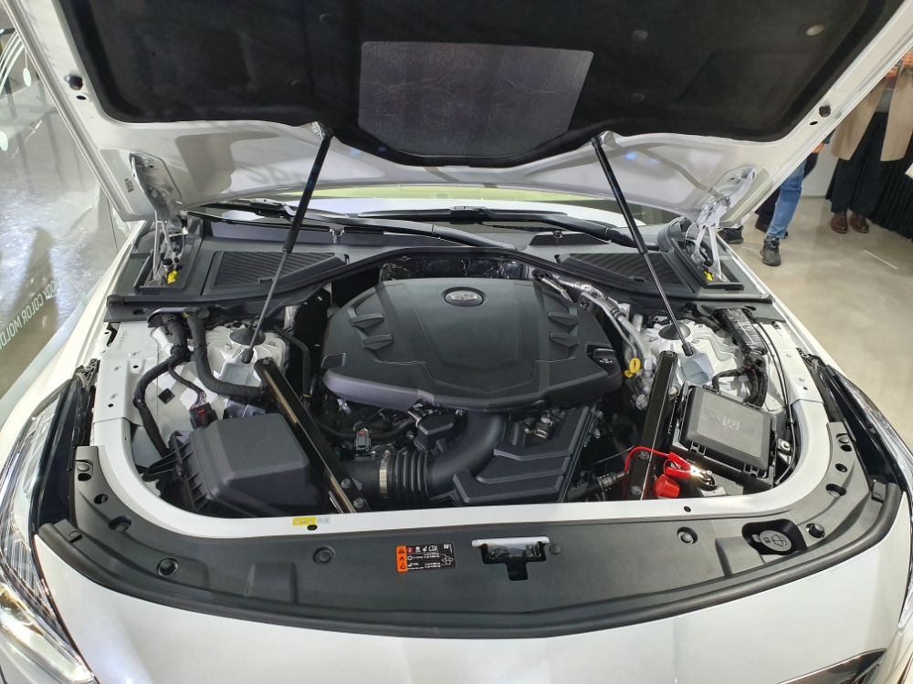 REBORN CT6 엔진룸.(사진=최영록 기자)