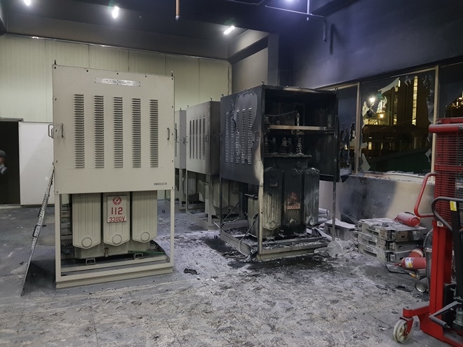 고려아연 2공장 내 전기실 화재.(사진제공=울산소방본부)