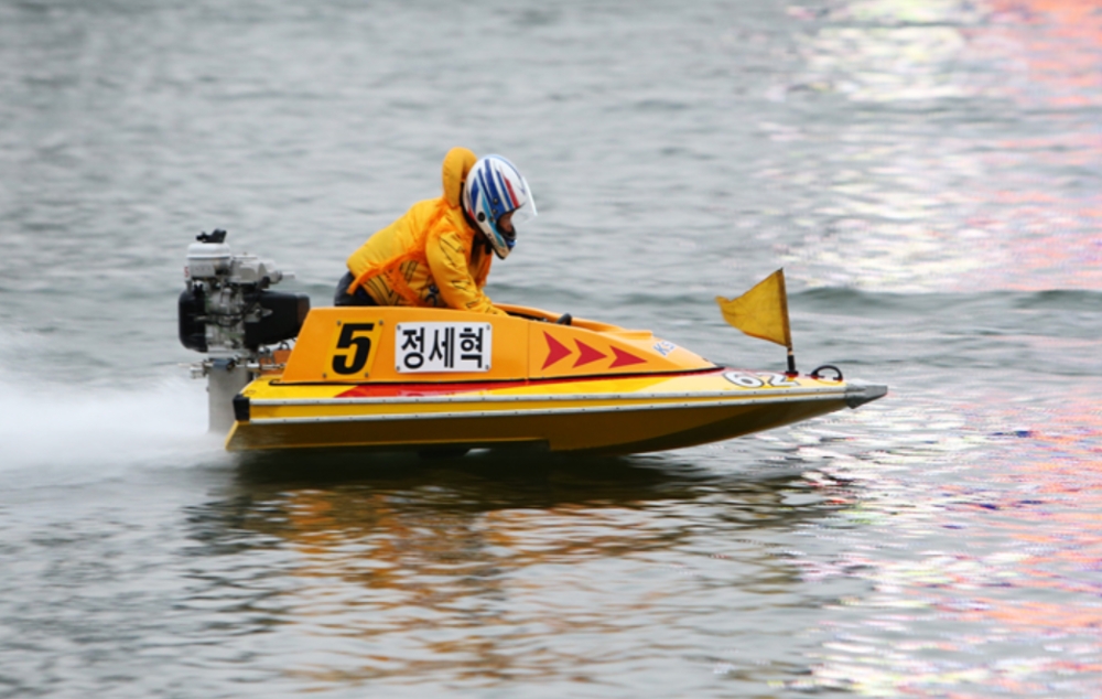 2019시즌 선전을 펼치고 있는 15기 정세혁 선수 경주 모습. (사진=국민체육진흥공단)