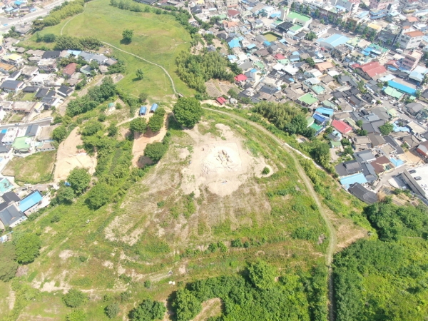 함안 말이산 고분군 45호분 전경 / 문화재청