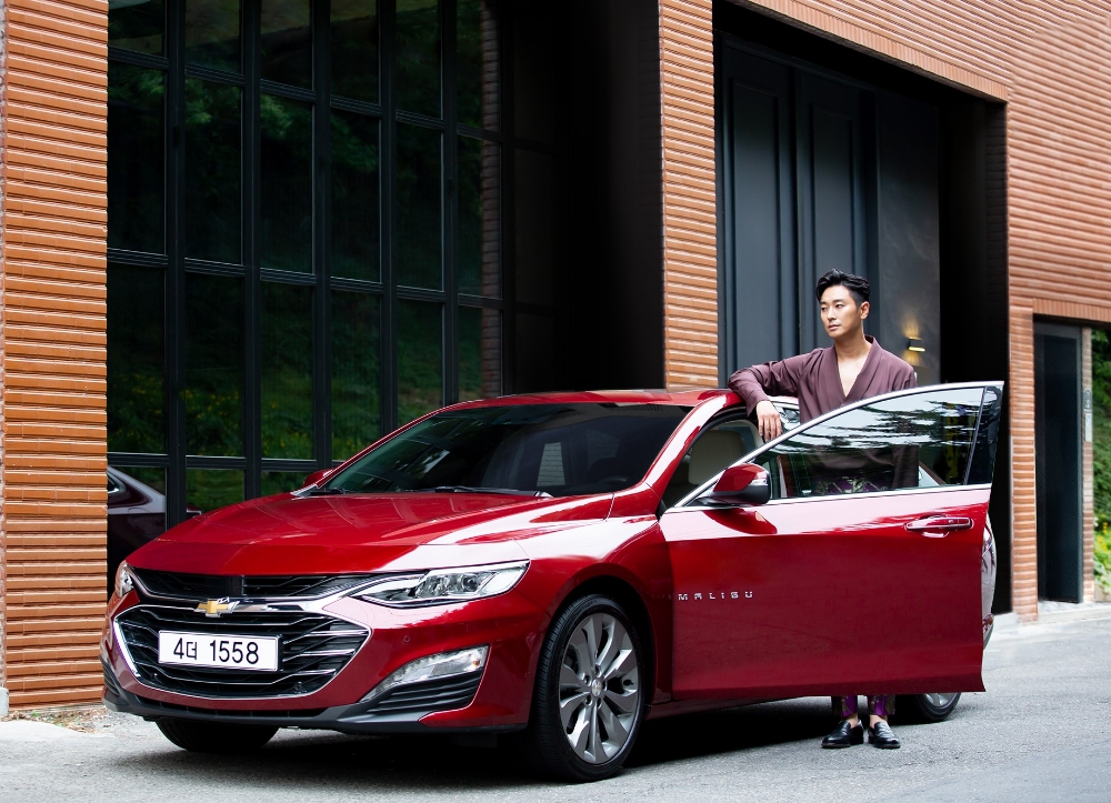 쉐보레 더 뉴 말리부 모델 배우 주지훈.(사진=한국지엠)