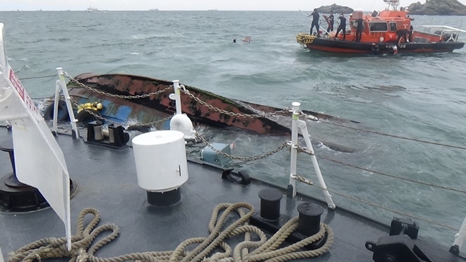 침몰선박.(사진제공=부산해양경찰서)