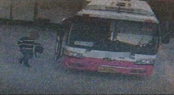 시외버스 승차모습.(사진제공=부산경찰청)