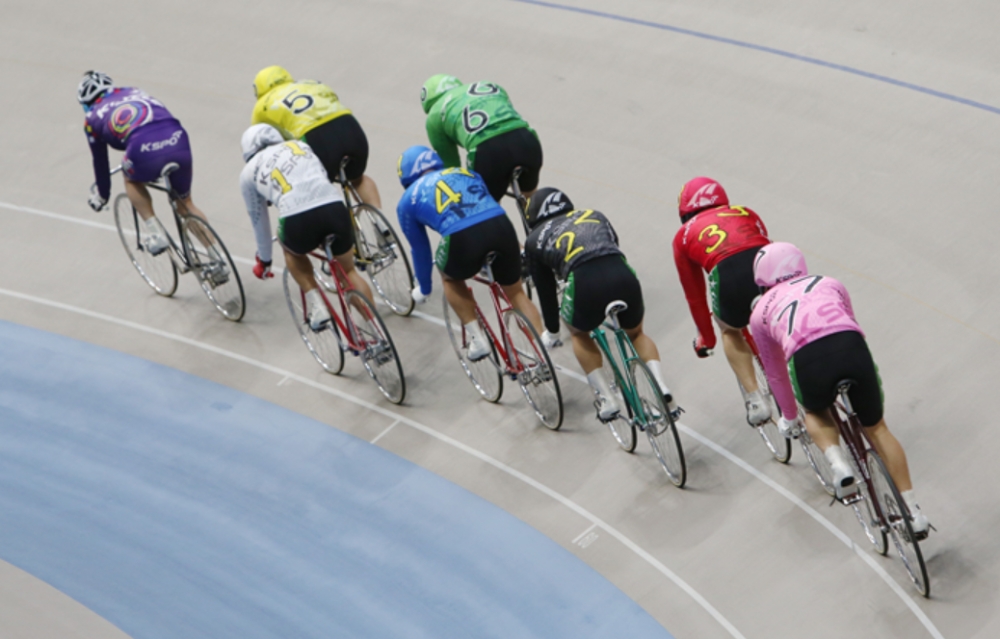 경륜 선수들의 경기 모습. (사진=국민체육진흥공단)