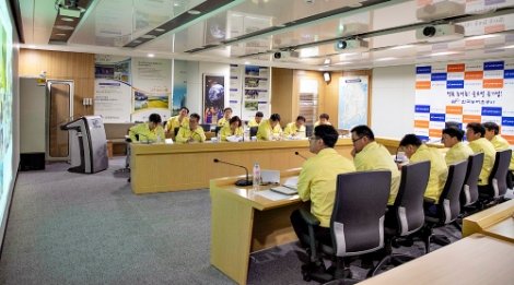 한국농어촌공사는 태풍 프란시스코 북상에 영상회의를 열고 재해대비 대처사항을 집중점검했다. 사진=농어촌공사