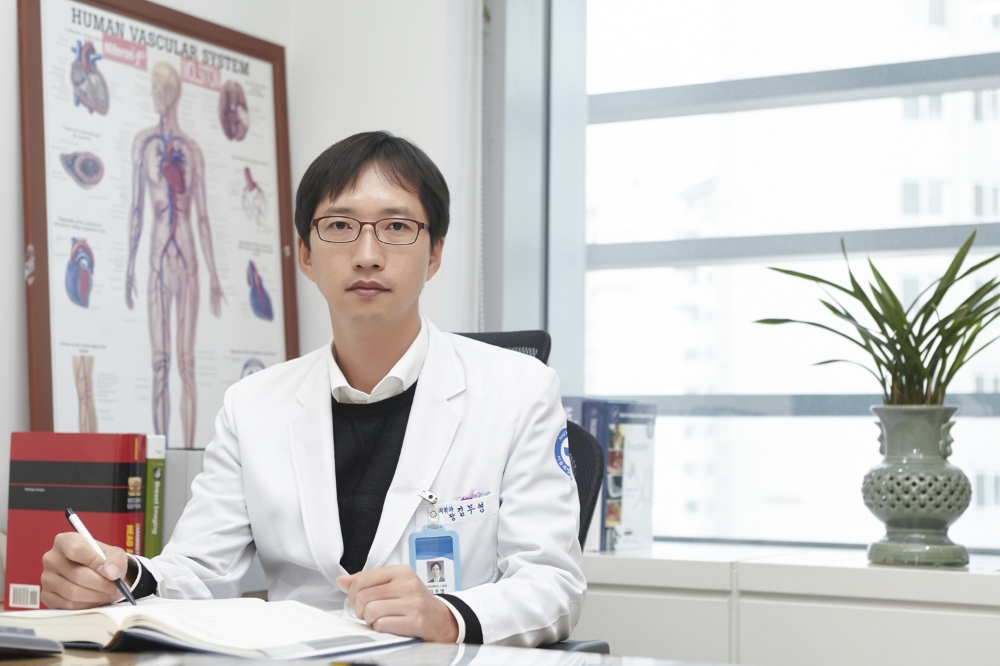 만성질환 많은 노년층…다수의 약물복용 주의해야