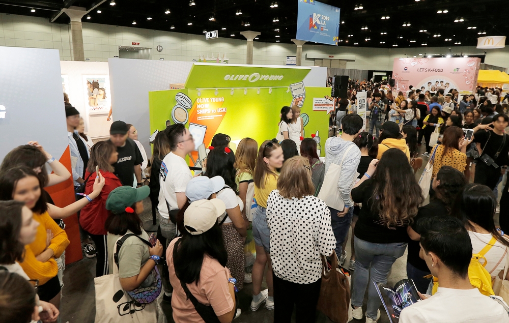올리브영, KCON LA서 ‘글로벌몰’ 앞세워 K뷰티 전파