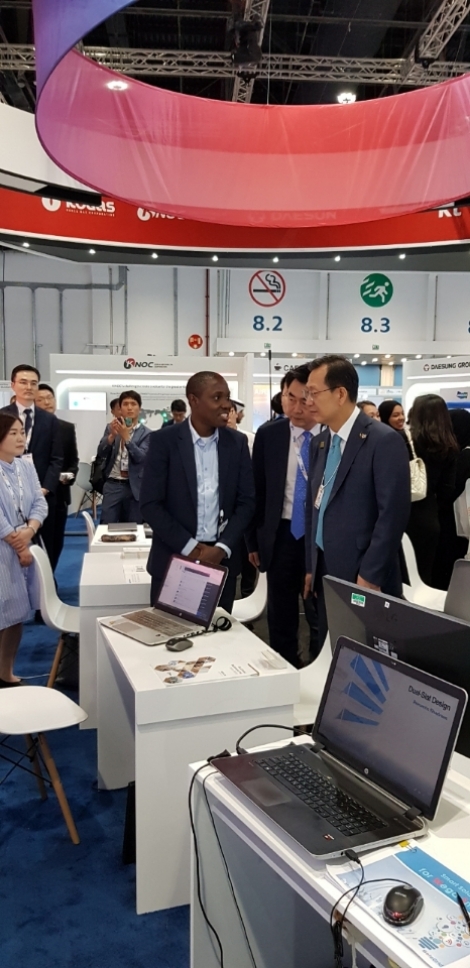 한국전력은 UAE 아부다비에서 개최된 세계에너지총회(WEC)에 참가해 중동시장 판로개척과 오는 11월 개최 예정인 BIXPO를 홍보했다. 사진=한전