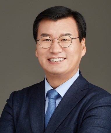 문상모 더불어민주당 거제시지역위원장.(사진=로이슈DB)