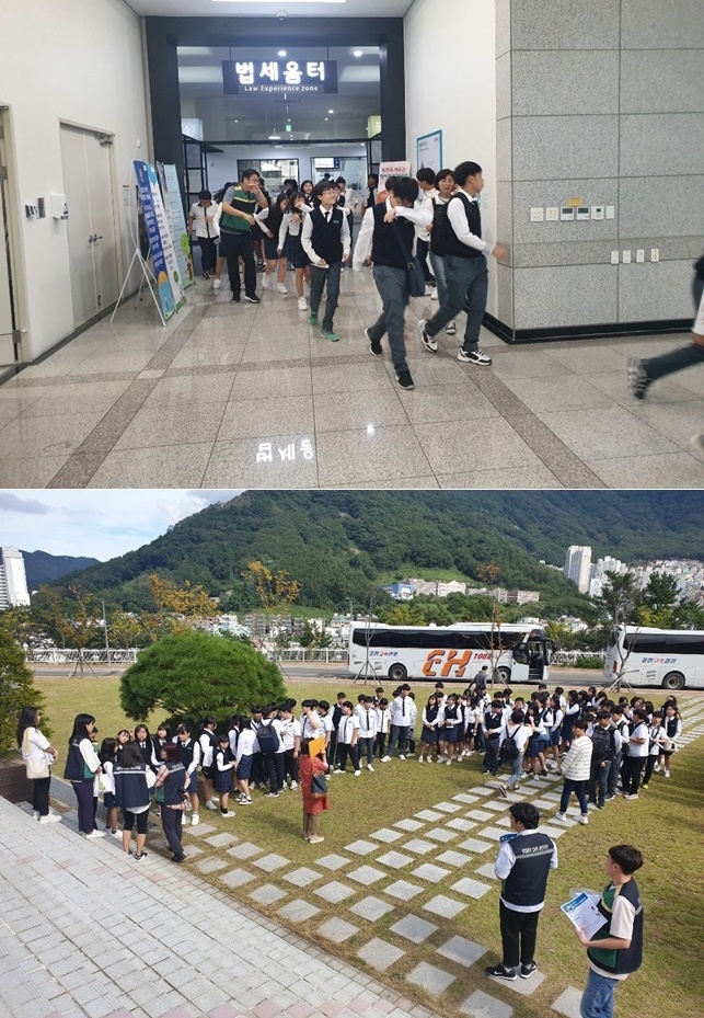 영운중학교 학생들과 교직원들이 화재대피 훈련에 참여하고 있다.(사진제공=부산솔로몬로파크)