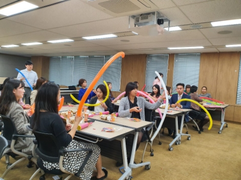 유한양행이 봉사자 역량강화 및 재능교육을 실시해 나눔활동을 다양화하고 있다. 사진=유한양행