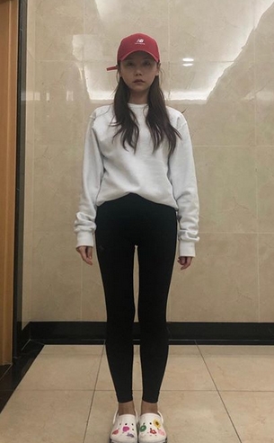 ‘송하예’가 이날 하루 이목을 사로 잡고 있다 / 출처 에스엔에스