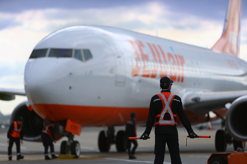 제주항공, ‘위기경영체제’ 돌입…경영진 임금 30% 반납