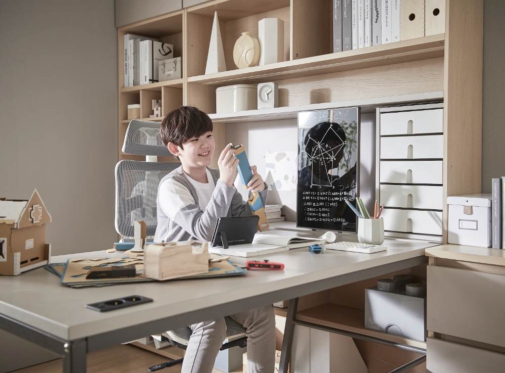 한샘몰 자녀방 책상 판매 1위 ‘티오책상’.(사진= 한샘)