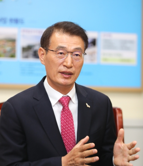 제주국제자유도시개발센터(JDC) 문대림 이사장은 지난 7일 취임 1주년을 맞아 취임 이후 추진성과 및 2020년 업무계획을 발표했다. 사진=JDC