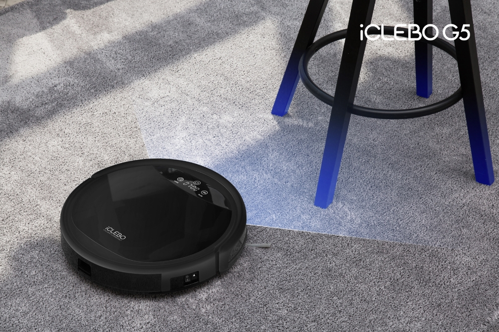 무서운 실내 미세먼지...물걸레 청소로 관리해주는 아이클레보 G5 로봇청소기