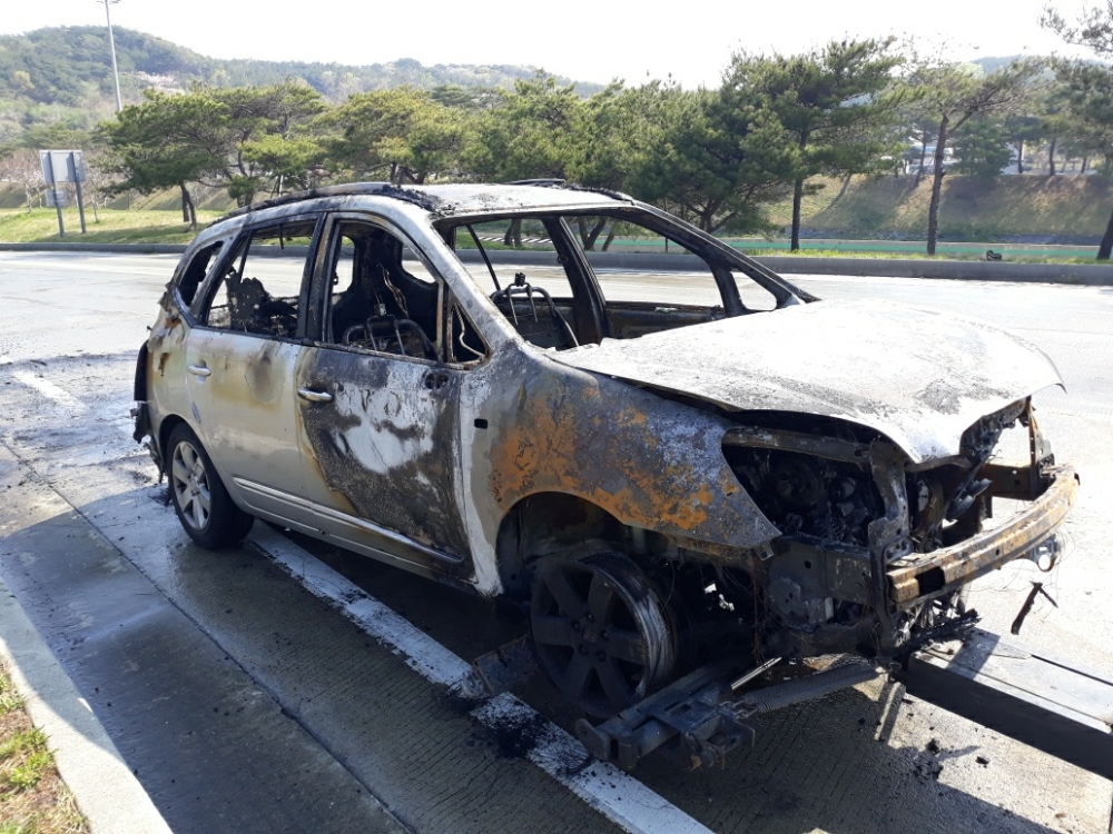 카렌스 차량 전소.(사진제공=부산경찰청)