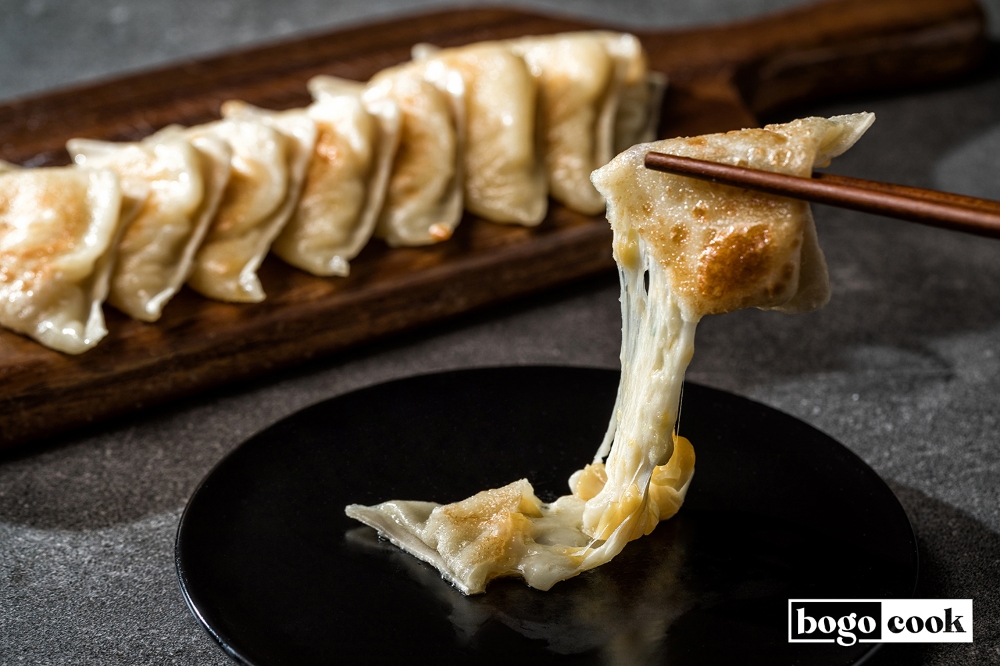 더에스엠씨 콘크리, 보고쿡 ‘콘치즈 만두’ 출시