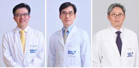 양한광 암진료부원장(좌), 김효수 의생명연구원장(가운데), 김병관 보라매병원장(우). 사진=서울대병원