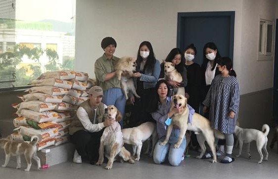 이글벳, 유기견 위해 사료 500Kg 기부