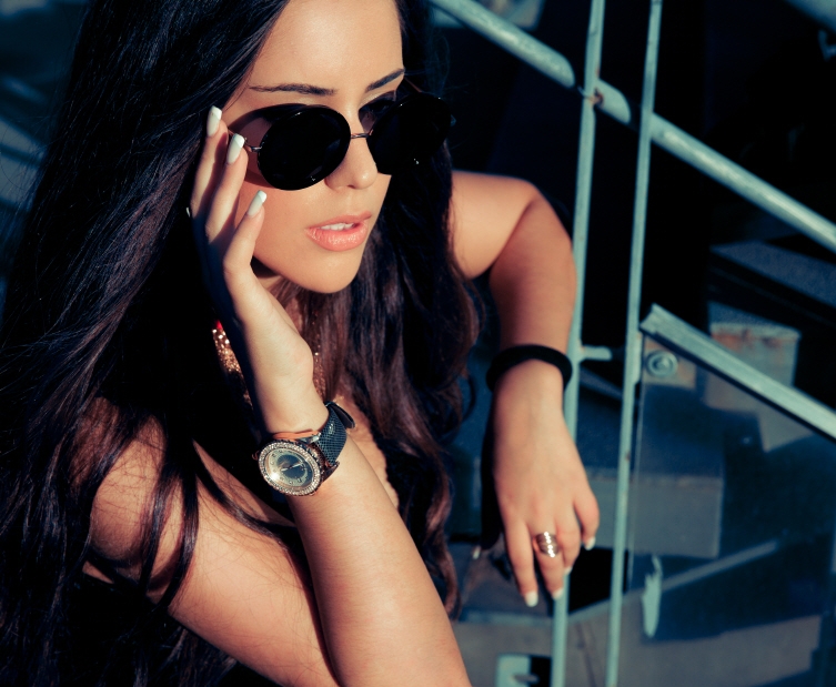 케미렌즈 “선글라스 농도 70~80%가 무난”…올바른 선택 요령 소개