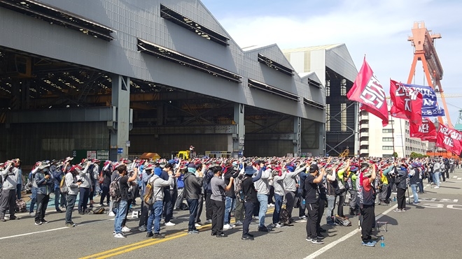 금속 현대중공업지부 원·하청 노동자 1400여 명이 부분파업에 참여하고 있다.(사진제공=금속 현대중공업지부)