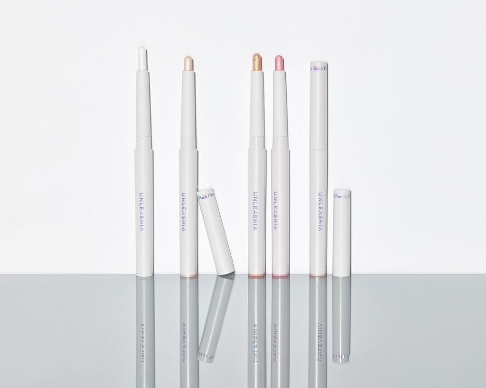 비건 글리터 코스메틱 브랜드 언리시아, '프리티 이지 글리터 스틱' 신제품. (사진=포도컴)