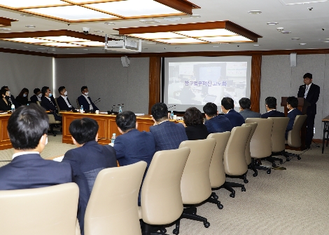 지난 12일 있었던 수협 경영회의에서 진행된 창구업무혁신 고도화 2단계 사업 경과보고회 모습. 사진=수협중앙회