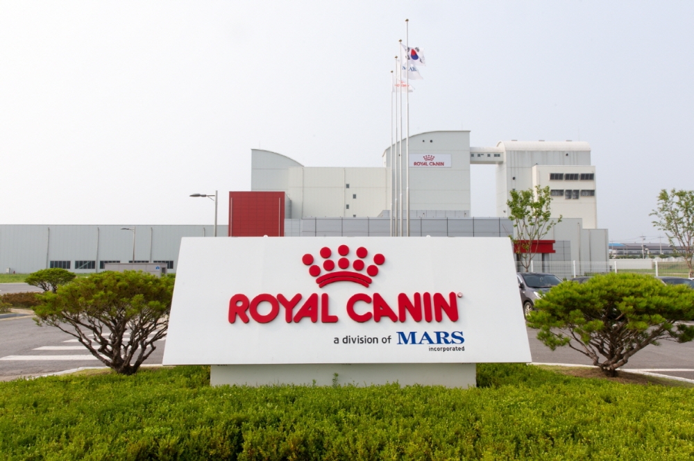 로얄캐닌 김제공장, 한국 최초 호주에 사료 수출