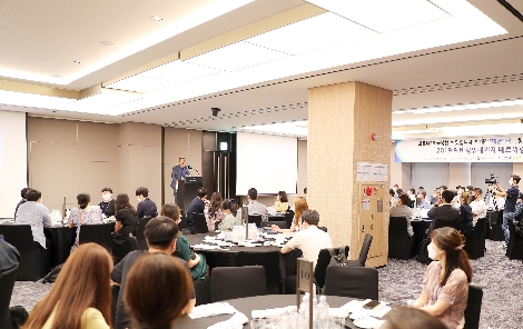 백경호 기보 이사가 '예비창업패키지 원데이 네트워킹 행사'에 참석해 (예비)창업자에게 인사말을 전하고 있다. 사진=기술보증기금