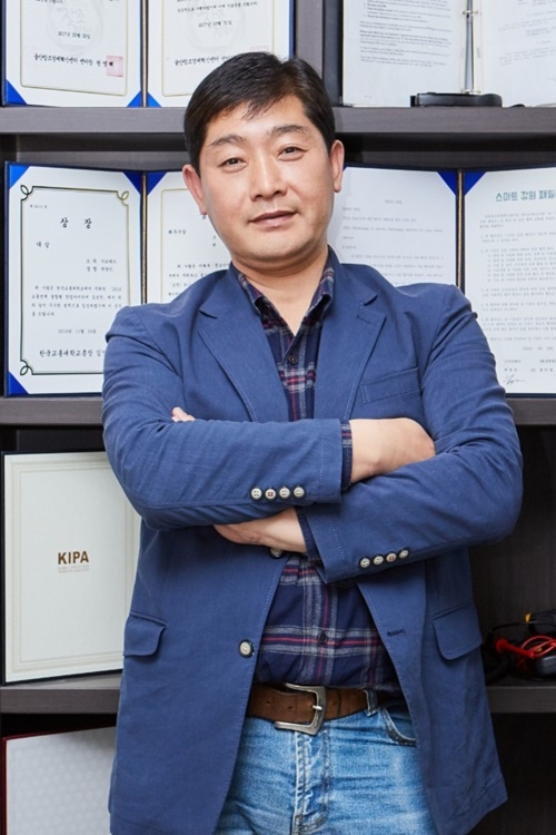 신개념 Non-Virus 공기청정기 제품 등 개발로 미래의 먹거리를 만들겠다는 야심찬 포부를 밝히고 있는 제755호 연구소기업 ㈜가교테크 박영민 대표.