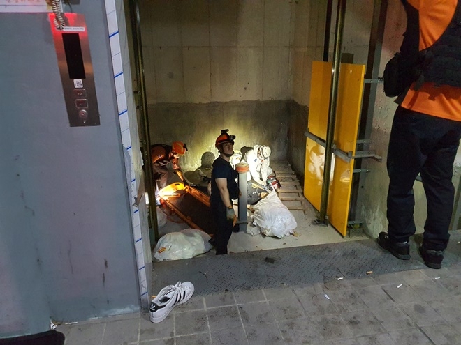 카리프트 추락사고 현장.(사진제공=부산소방재난본부)