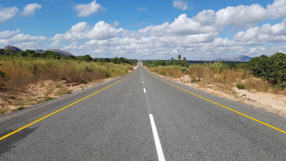 모잠비크 도로개선공사 전경.(사진=포스코건설)