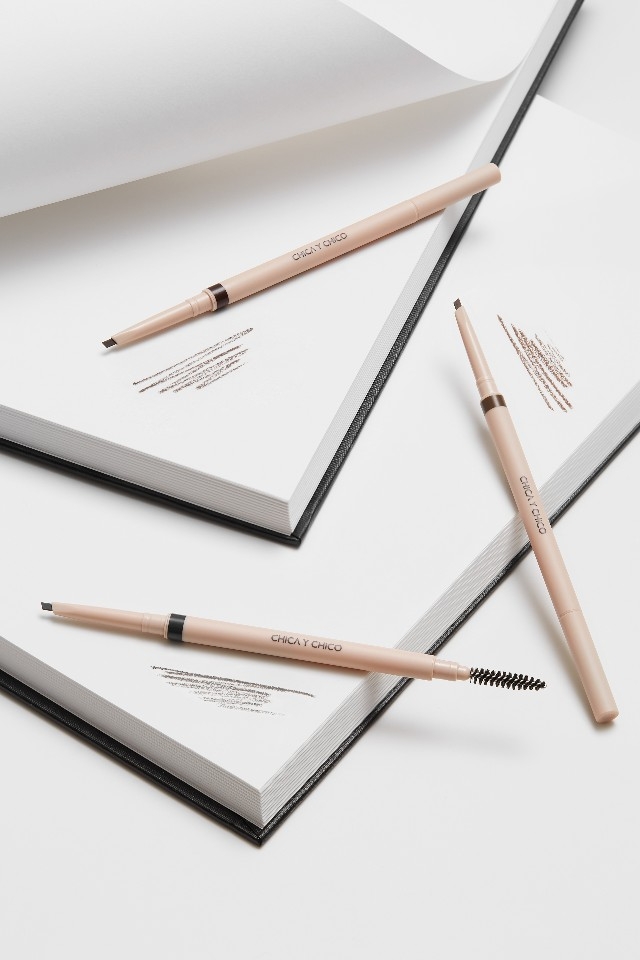 치카이치코, 하드 스키니 브로우 스타일러 론칭